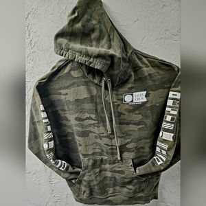 Mens saltycrew XL hoodie